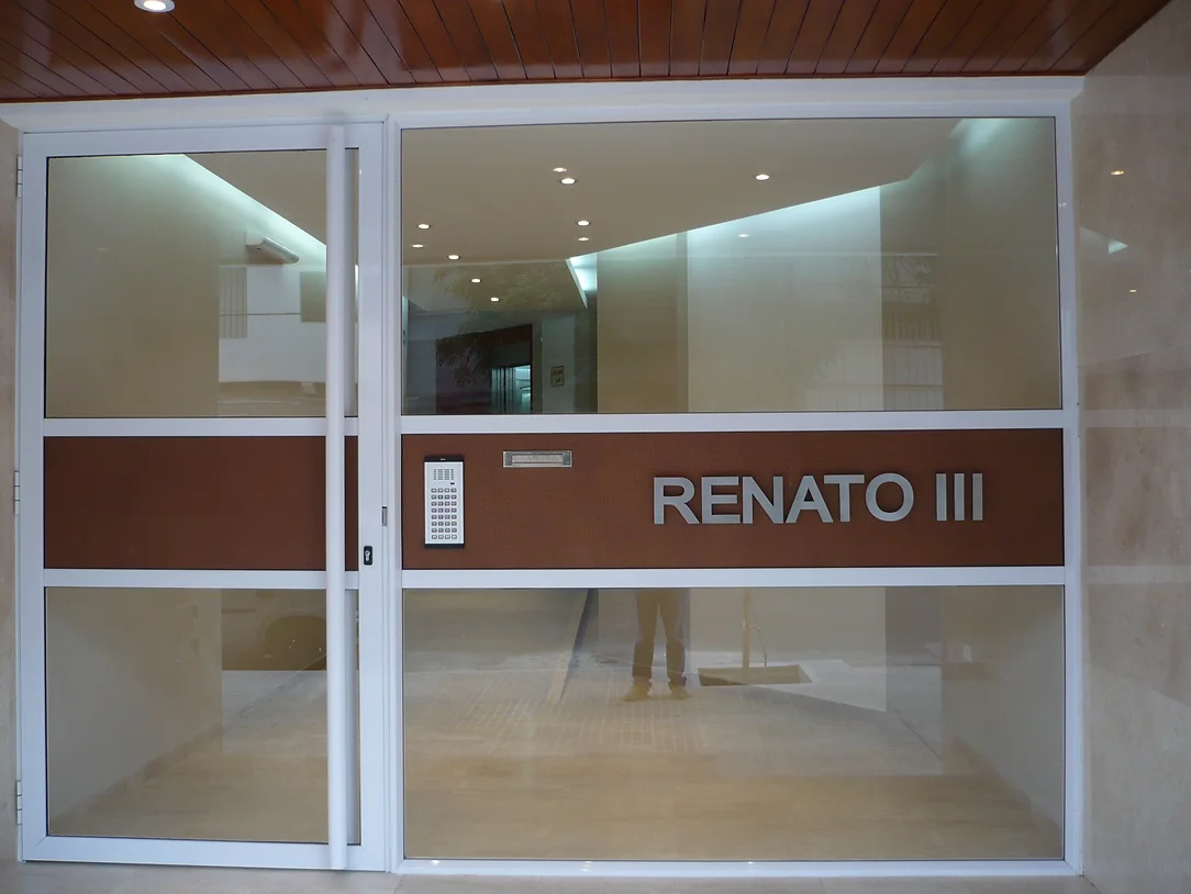 Renato III Entrada